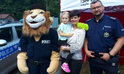 Komisarz Lew na straży bezpieczeństwa najmłodszych. Policjanci prowadzili szkolenia