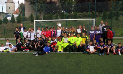 Uczniowie rywalizowali o puchar burmistrza w turnieju piłki nożnej. Znamy najlepszych