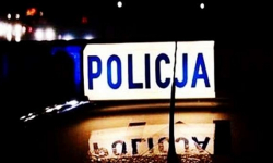 Kolizja z udziałem motocyklisty i trzech osobówek między Ząbkowicami Śląskimi a Stoszowicami