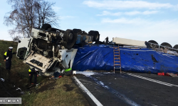 Samochód ciężarowy zablokował drogę krajową nr 46 za Złotym Stokiem