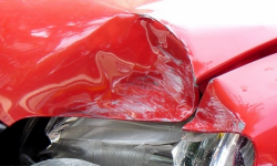 Zderzenie dwóch osobówek w Grochowej. Sprawca był pijany