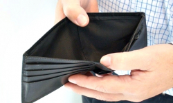 Bezpieczne zakupy przedświąteczne. Policja radzi i ostrzega