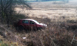 Volkswagen wypadł z drogi między Służejowem a Ziębicami