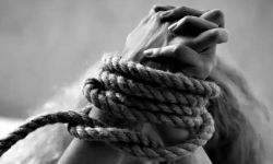 Związał 27-latka i zamknął go w pomieszczeniu gospodarczym, a następnie wywiózł. Jest już w areszcie