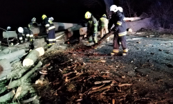 Wichury w powiecie ząbkowickim, strażacy mają pełne ręce roboty. Sporo miejscowości bez prądu