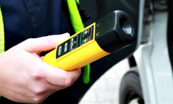 Nie zatrzymał się do kontroli, bo wcześniej pił alkohol. Został zatrzymany po krótkim pościgu