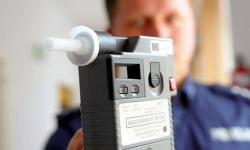 Dwaj pijani kierowcy zatrzymani. Wpadli tego samego dnia, obaj mieli ponad 2.5 promila