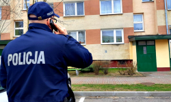 Miał kwarantannę, wyszedł do ogródka. Grozi mu kara do 30 tys. zł. Cztery osoby z mandatami