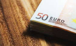 Doradca finansowy „wyłapał” fałszywe 50 euro