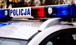 Uciekał przed policją motorowerem. Odpowie za jazdę bez uprawnień, ucieczkę i brak kasku