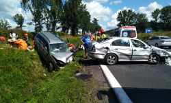 Wypadek z udziałem dwóch samochodów osobowych na krajowej ósemce [foto] [aktualizacja]