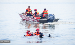 Ćwiczenia z zakresu ratownictwa przeciwpowodziowego. Strażacy ćwiczyli w Topoli