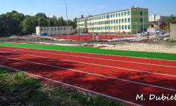 Trwa budowa boiska wielofunkcyjnego w Szkole Podstawowej nr 2 w Ziębicach
