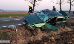 Za Olbrachcicami Wielkimi dachował opel [foto]