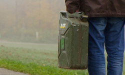 Skradli około 150 litrów paliwa. Są już w rękach policji