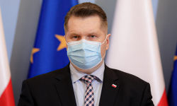 Kiedy starsi uczniowie wrócą do szkół?