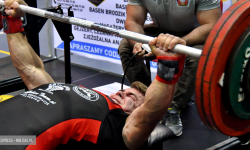 Otwarte Mistrzostwa Ząbkowic Śląskich w wyciskaniu sztangi. Buczko wzniósł nad siebie 240 kg! [foto]