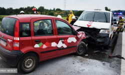 Czołowe zderzenie na krajowej ósemce między Bardem a Przyłękiem. Droga zablokowana [foto]