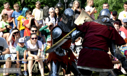 Turniej Rycerski w Złotym Stoku. Korowód historyczny przeszedł ulicami miasta [foto]