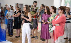 Wernisaż wystawy Urszuli Wilk na otwarcie ziębickiego Evangelika