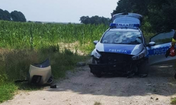 Zderzenie radiowozu z osobówką między Kamieńcem Ząbkowickim a Stolcem [foto] [aktualizacja]
