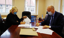 Pomoc gminy Ziębice dla podstacji pogotowia