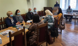 Oszustwa internetowe w dobie pandemii. Forum dyskusyjne dotyczące oszustw na seniorach