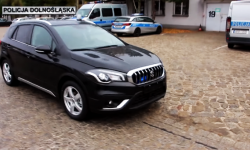 Policjanci z Ząbkowic Śląskich otrzymali nowy nieoznakowany pojazd służbowy [video]