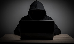 Wałbrzyszanka straciła blisko 50 tys. zł, kłodzczanka ponad 70 tys. zł. Policja ostrzega