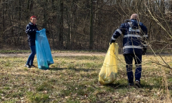 Tona śmieci posprzątana z brzegów zbiornika Kozielno