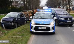 Zderzenie opla i volkswagena na ul. Ziębickiej [foto]