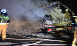 W Bardzie spłonęło dostawcze iveco [foto]