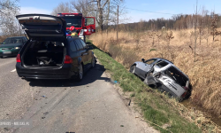 Zderzenie subaru i bmw przed Paczkowem [foto]