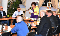 Wybory uzupełniające bez głosowania. Wiemy, kto obejmie mandat po śp. Leszku Kłosowskim