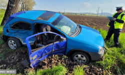 Zderzenie forda i opla na skrzyżowaniu [foto] [aktualizacja]