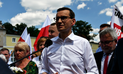 Premier Mateusz Morawiecki z wizytą w Henrykowie. Porozmawiajmy o Polsce [foto]