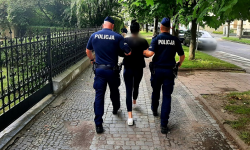 Wtargnęli do domu 43-latka i dotkliwie go pobili. Zostali zatrzymani przez policję