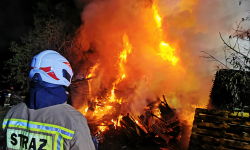 Pożar na terenie byłej cukrowni w Ziębicach [foto]
