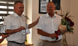 Burmistrz Barda otrzymał odznaczenie od delegacji z Ukrainy. Mieszkańcy, ten medal jest Wasz!
