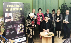 Debiut literacki Arkadiusza Wilczewskiego. Spotkanie autorskie w bibliotece