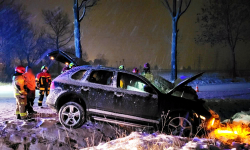 Kolizja na drodze wojewódzkiej nr 385 na wysokości zjazdu do Tarnowa i Olbrachcic Wielkich [foto]
