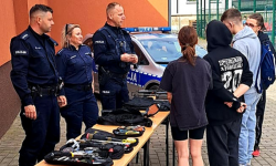 Dołącz do nas! Ząbkowiccy policjanci zachęcają do wstąpienia w szeregi policji