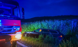 BMW wypadło z drogi na krajowej ósemce