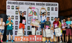 240 km po górach w niespełna 33 godziny. Piotr Kociołowicz na podium Biegu 7 Szczytów!