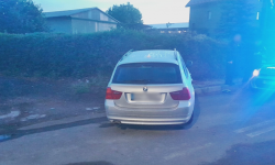 BMW wypadło z drogi. Kierujący był pijany