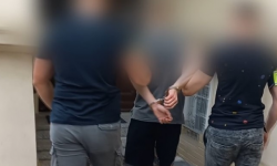 17 pseudokibiców pobiło i okradło dwóch Ukraińców w Kamieńcu Ząbkowickim. Są zarzuty [video]
