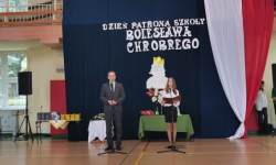 Obchody z okazji dnia patrona Szkoły Podstawowej nr 1 Bolesława Chrobrego w Kamieńcu Ząbkowickim