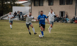 Skałki wygrały derby z Orłem, porażki Zamku i Sparty. W A-klasie Unia mistrzem jesieni