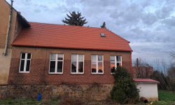 Świetlica w Dębowcu i remiza w Głębokiej z nowymi dachami