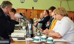 Dwóch radnych mniej. Wiemy, które okręgi stracą po jednym z przedstawicieli w radzie powiatu